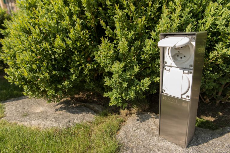 Steckdosensäulen ESOCKET 350, Energeisäule Feller NEVO NAP IP54